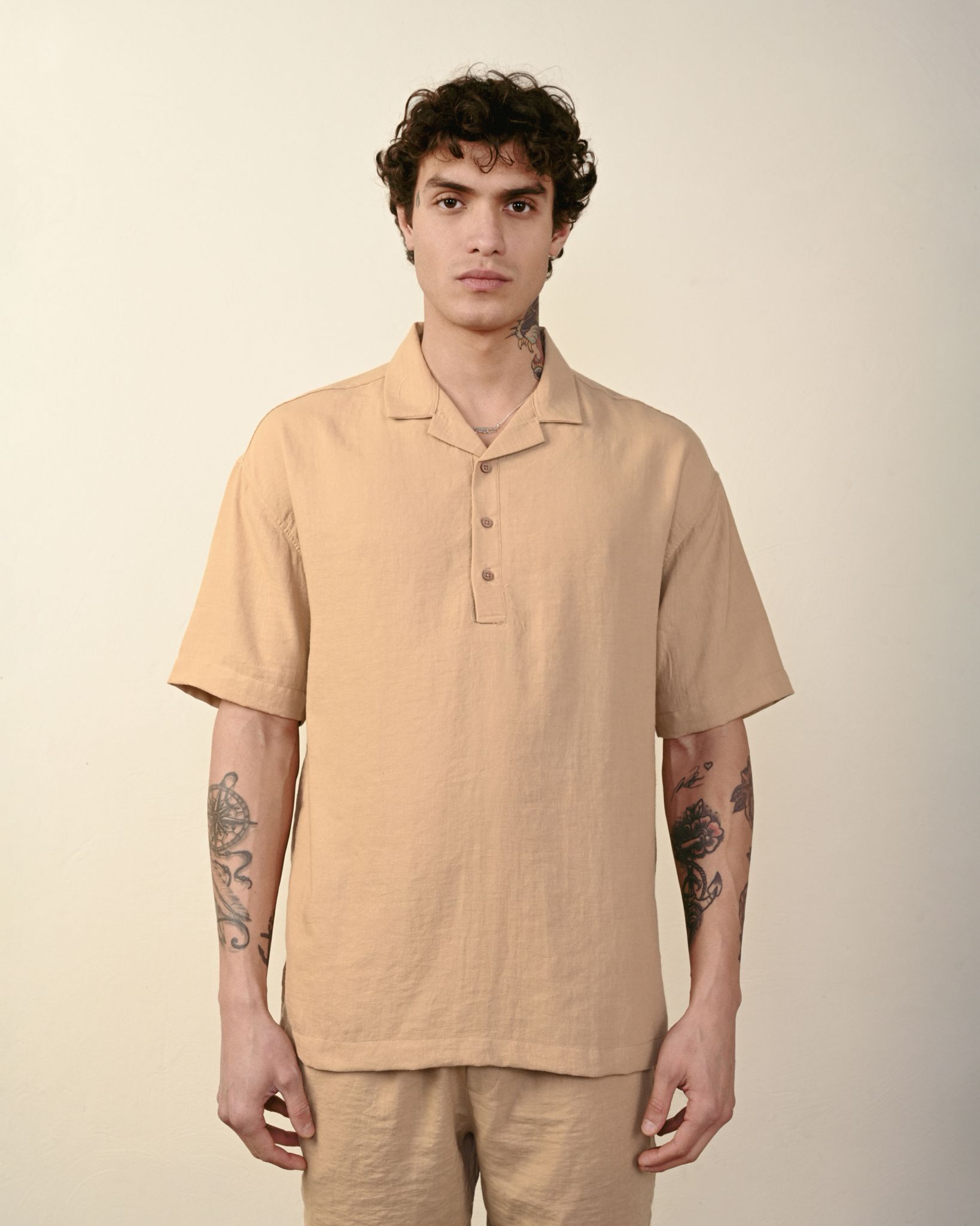 Yarım Düğme Gömlek – Vizon - Oversize Fit