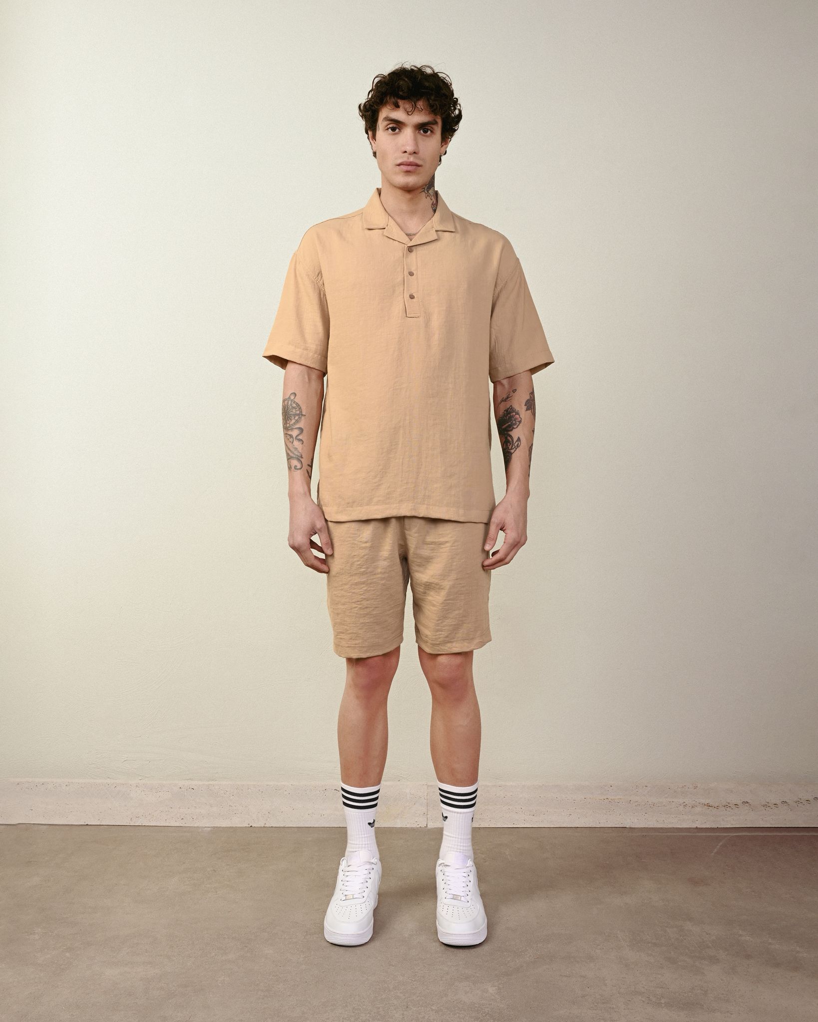 Yarım Düğme Gömlek – Vizon - Oversize Fit