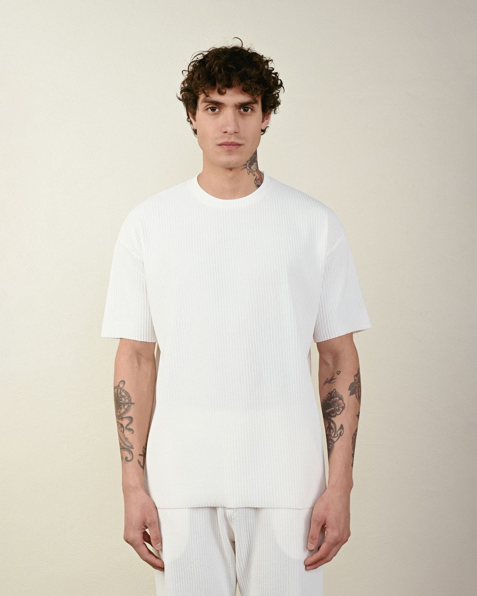 Raporlu Tshirt – Beyaz - Oversize Fit