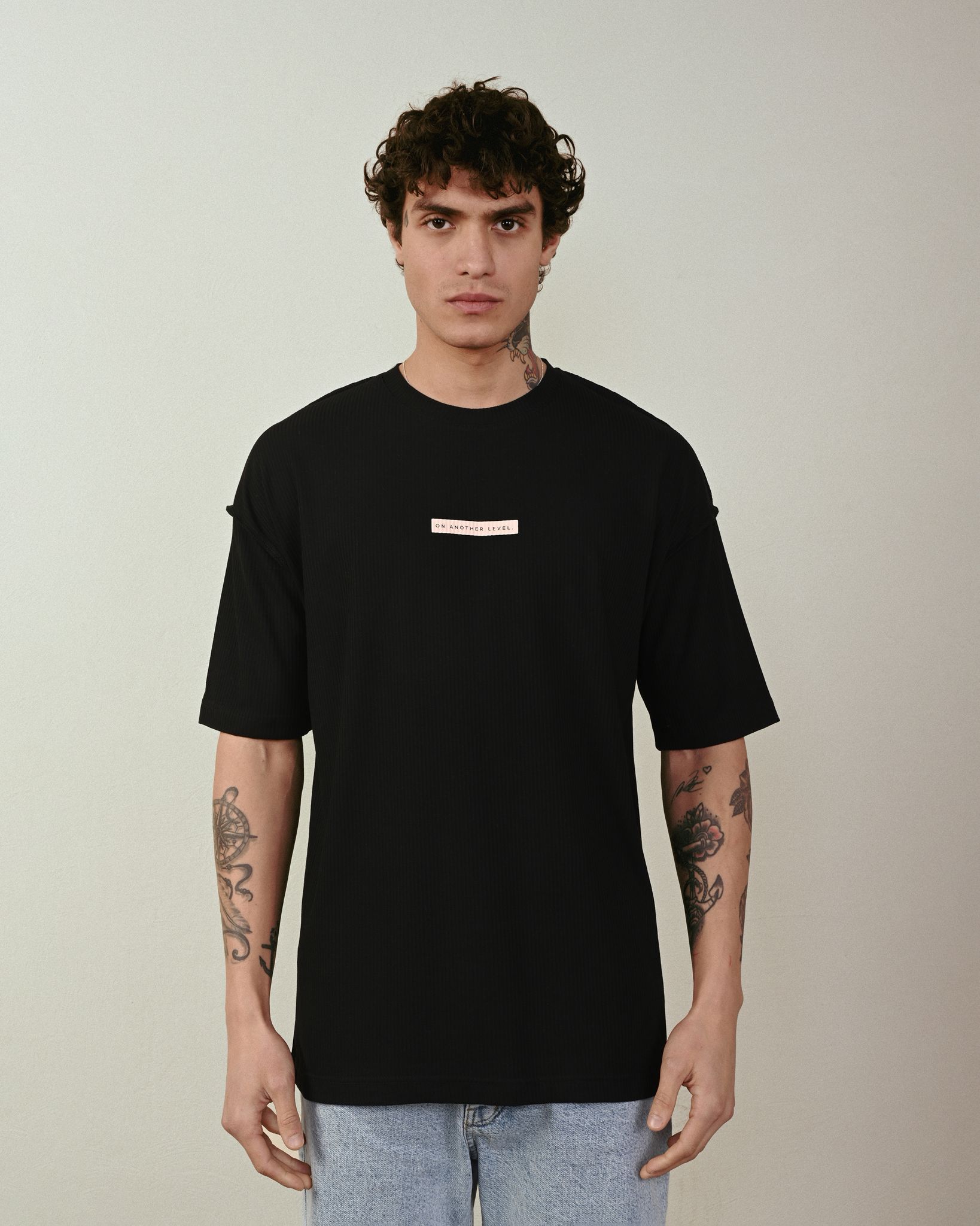 "ON ANOTHER LEVEL" Tshirt – Oversize Fit