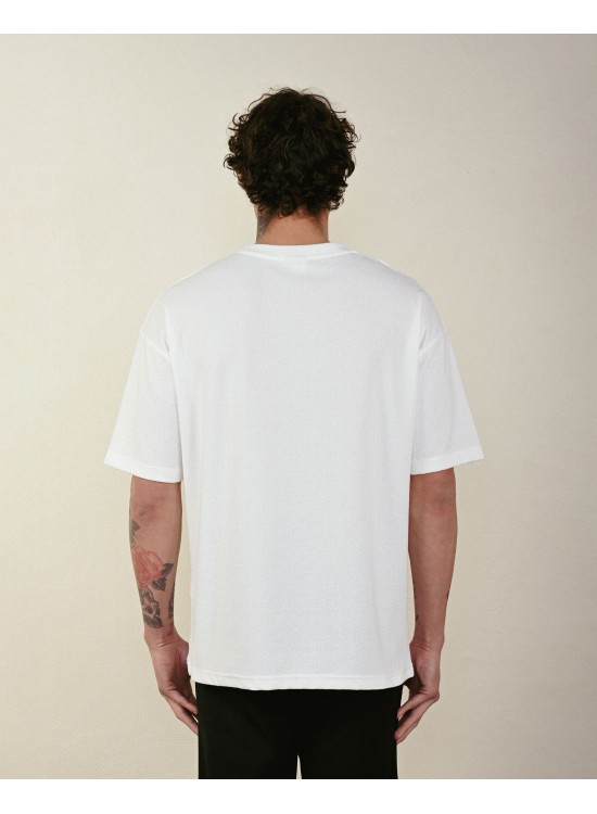 "BEYOND" Tshirt – Beyaz -  Oversize Fit