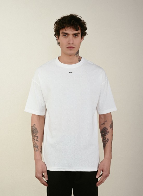 "BEYOND" Tshirt – Beyaz -  Oversize Fit