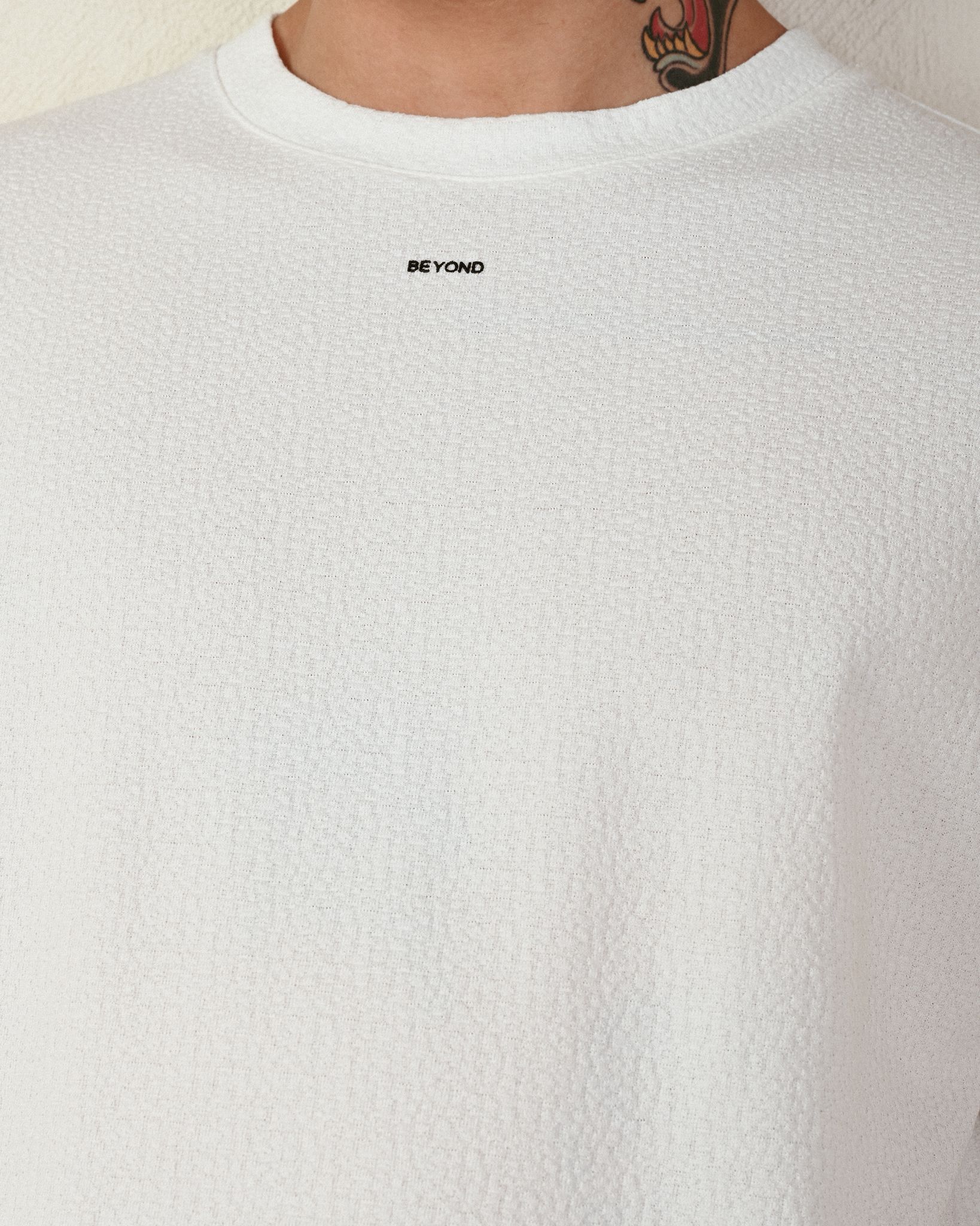 "BEYOND" Tshirt – Beyaz -  Oversize Fit