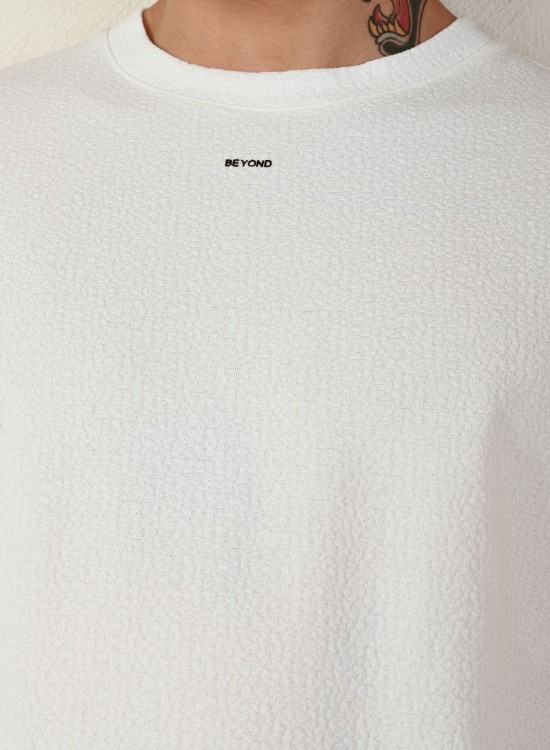 "BEYOND" Tshirt – Beyaz -  Oversize Fit