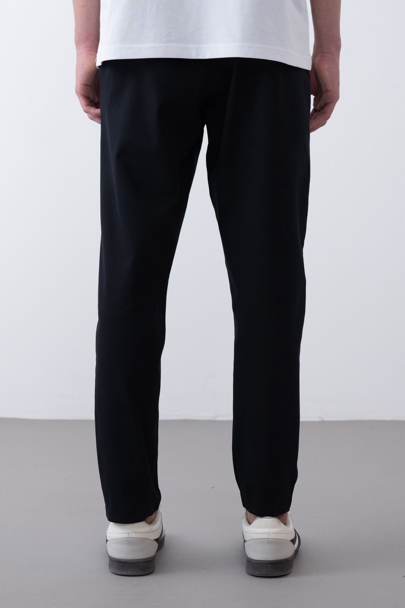 Soft Kumaş Likralı Jogger Pantolon – Siyah - Boyfriend Fit