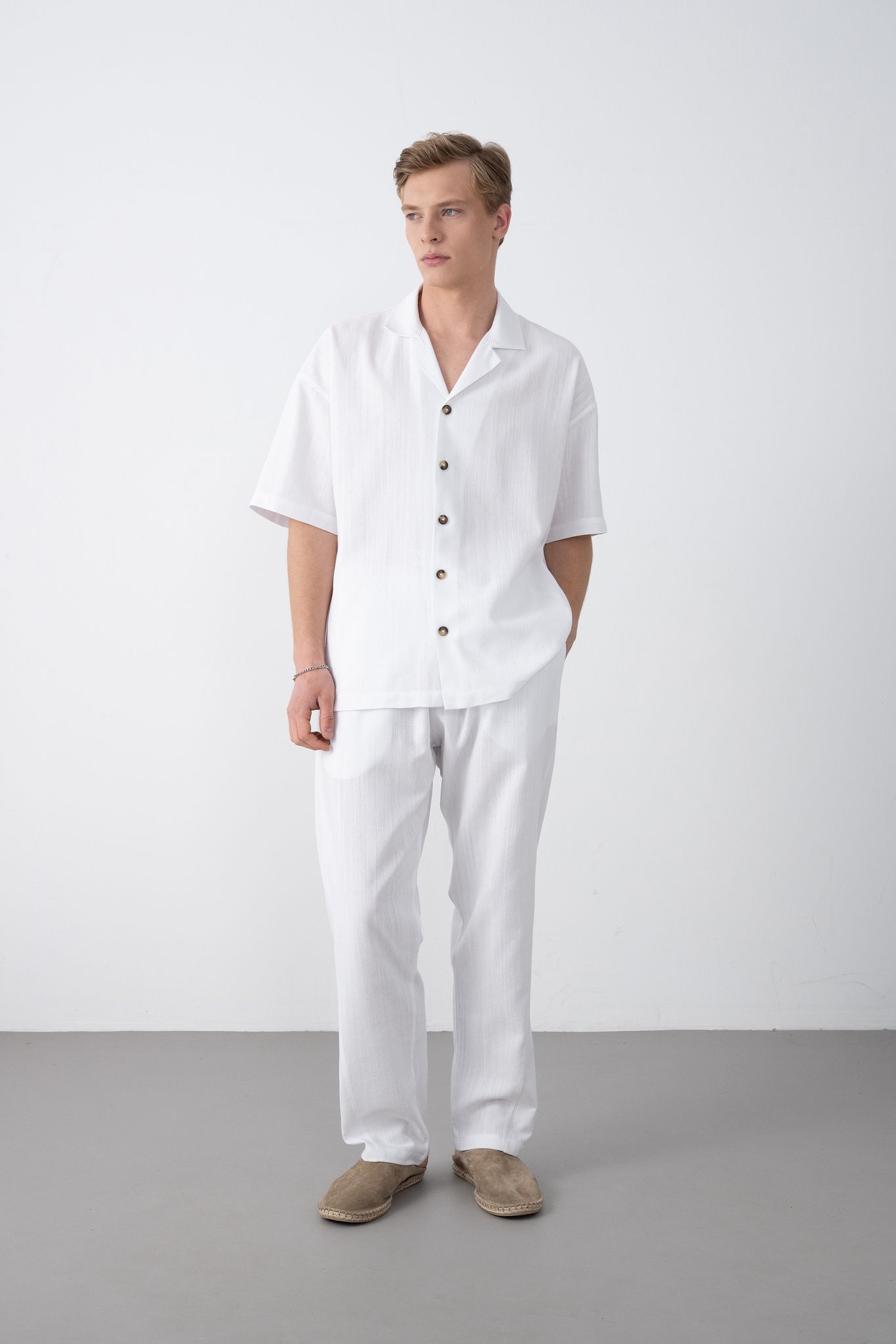 Dokuma Detaylı Gömlek – Beyaz -  Oversize Fit