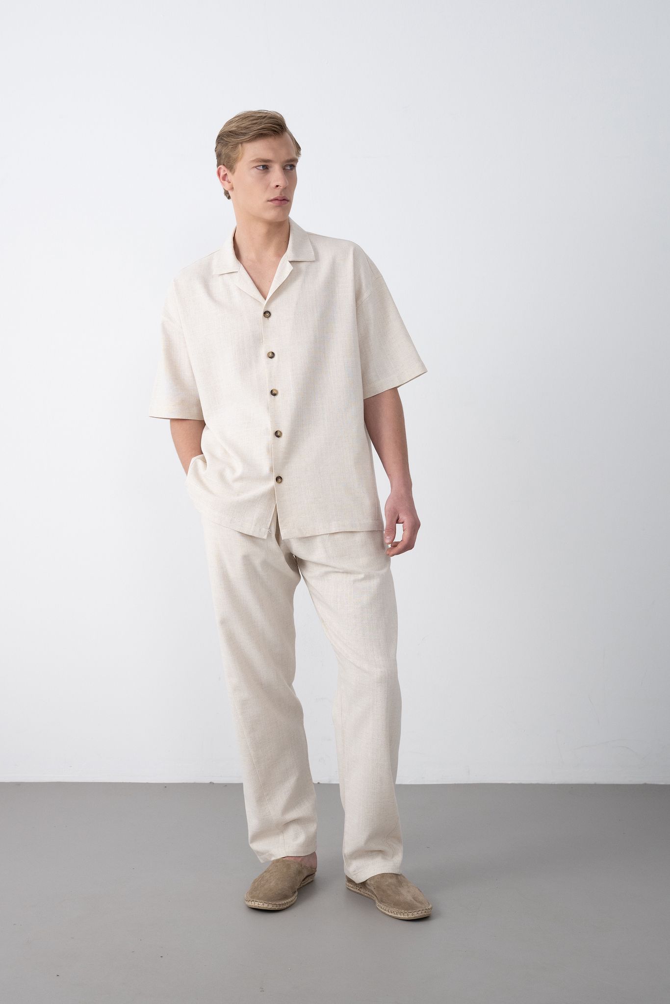 Dokuma Detaylı Gömlek – Bej - Oversize Fit