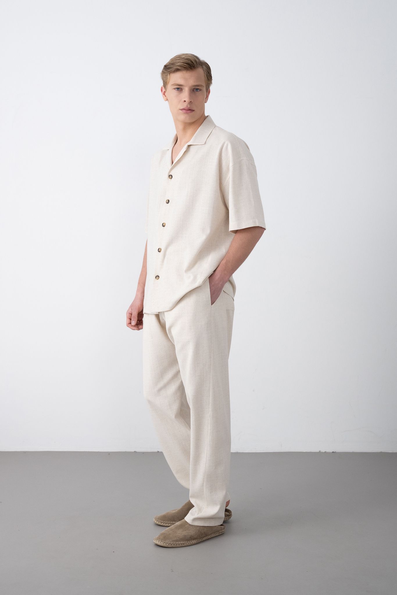 Dokuma Detaylı Gömlek – Bej - Oversize Fit