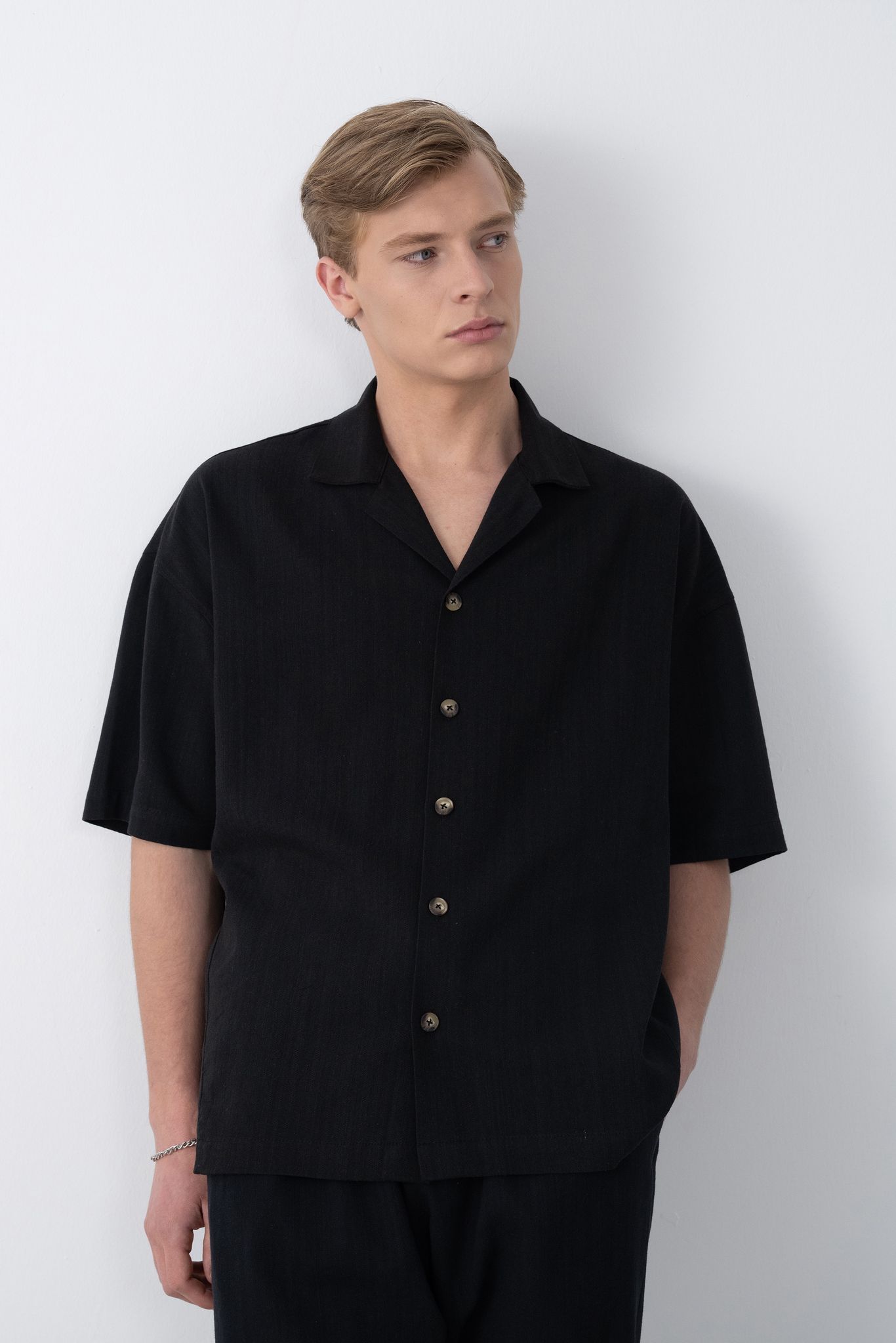 Dokuma Detaylı Gömlek – Siyah - Oversize Fit