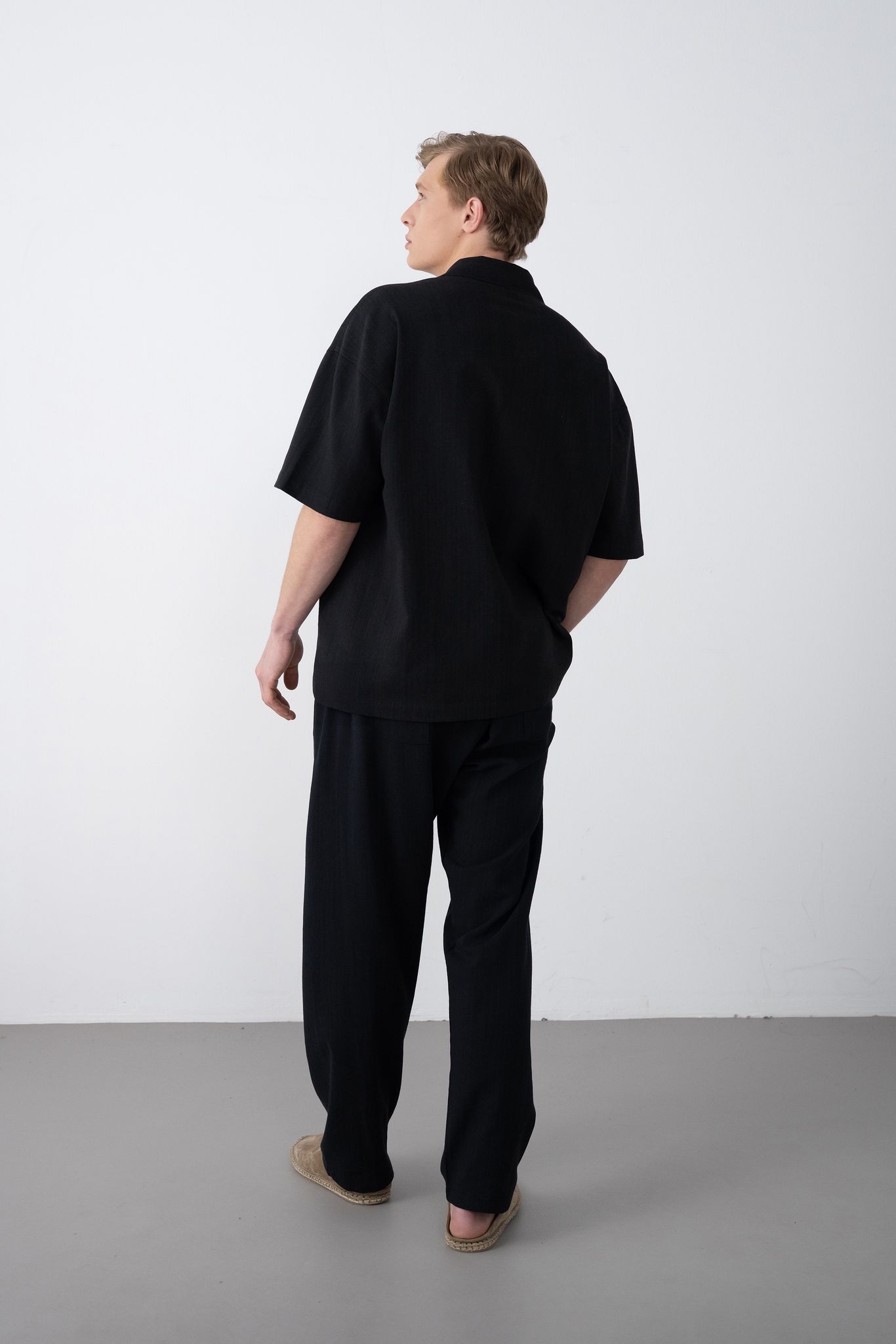 Dokuma Detaylı Gömlek – Siyah - Oversize Fit