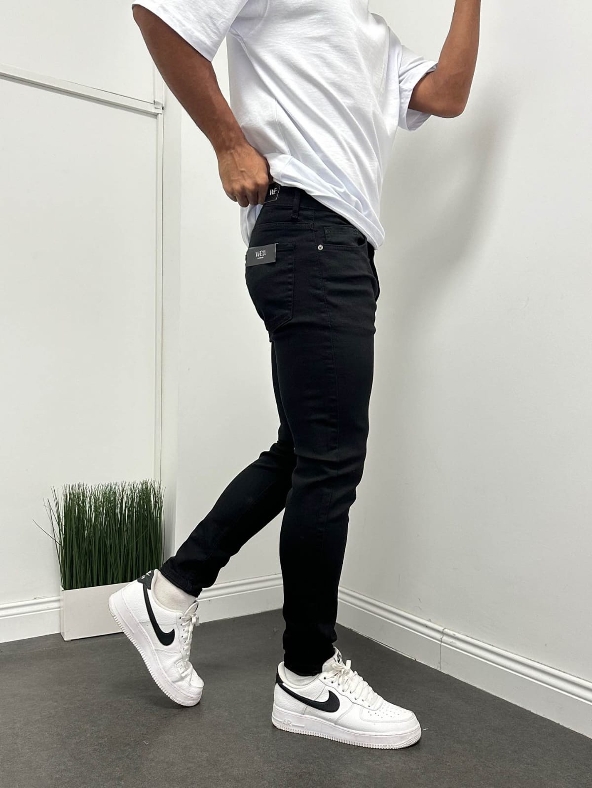 Siyah Düz Model Kot Pantolon – Slim Fit Siyah Düz Model Kot Pantolon – Slim Fit